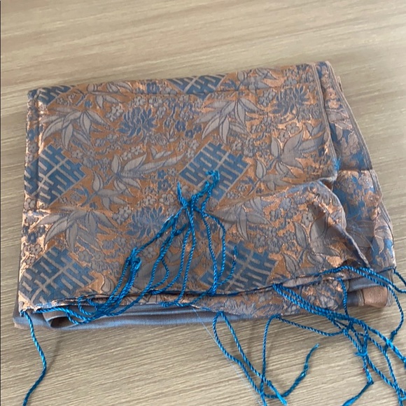 Silk Scarf - new - Picture 1 of 5